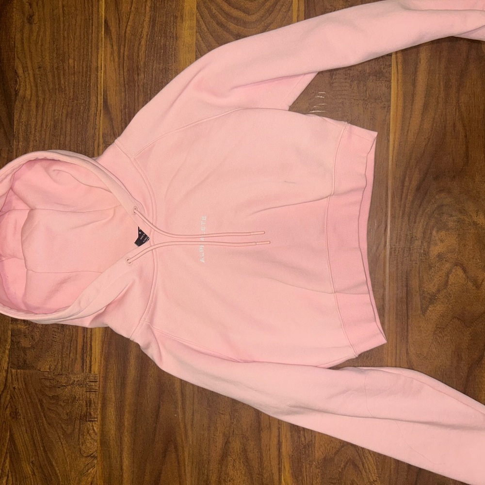 Alphalete Light Pink Cropped Hoodie
